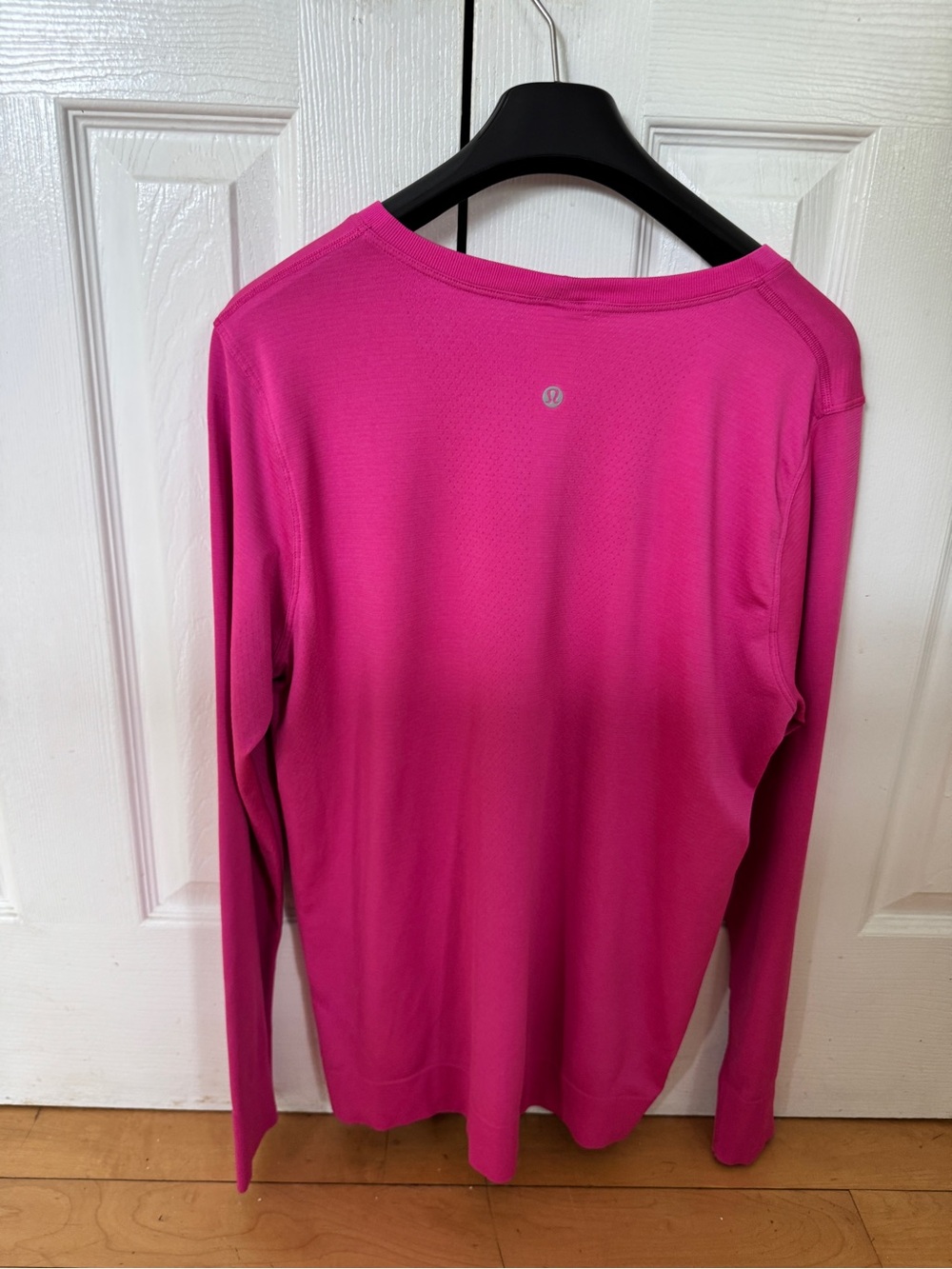 Lululemon Swiftly Tech Relaxed Fit Long Sleeve Sonic Pink Size 12 Running Top - Picture 3 of 15